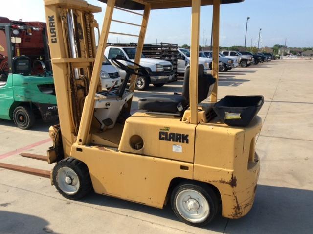 35510744046 - 1978 CLARK FORKLIFT C500750 YELLOW photo 3