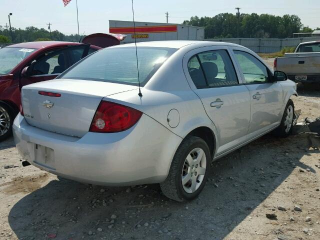 1G1AK55F767769872 - 2006 CHEVROLET COBALT LS SILVER photo 4