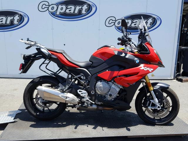 WB10D1309GZ462386 - 2016 BMW S 1000 XR RED photo 9