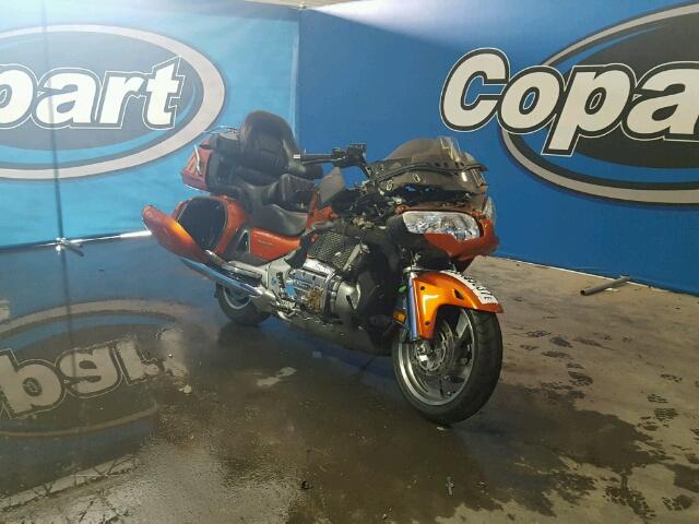 1HFSC47092A107256 - 2002 HONDA GL1800 ORANGE photo 1