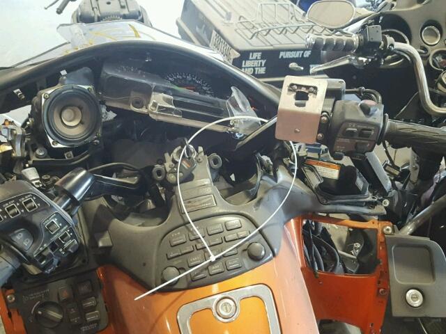 1HFSC47092A107256 - 2002 HONDA GL1800 ORANGE photo 5