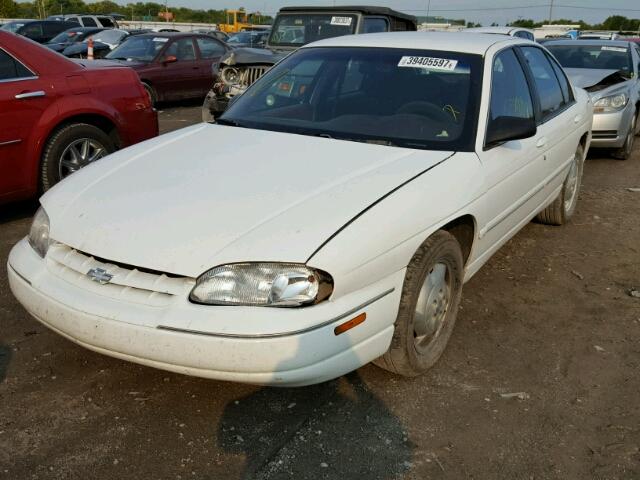 2G1WL52M4V9223338 - 1997 CHEVROLET LUMINA BAS WHITE photo 2