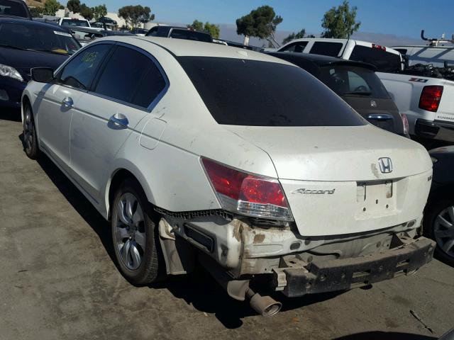 1HGCP3F85AA001438 - 2010 HONDA ACCORD EXL WHITE photo 3