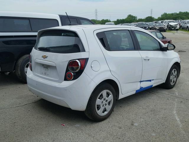 1G1JA6SH2F4119296 - 2015 CHEVROLET SONIC LS 白色 照片 4