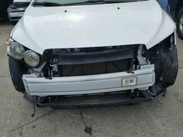 1G1JA6SH2F4119296 - 2015 CHEVROLET SONIC LS 白色 照片 9