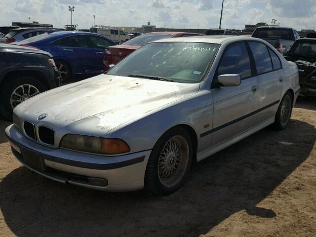 WBADM6339XBY26971 - 1999 BMW 528 I AUTO SILVER photo 2