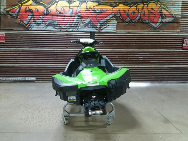 YDV61675E616 - 2016 SEA JETSKI GREEN photo 7