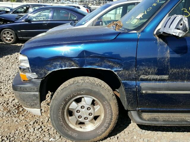 1GNEK13Z73J335603 - 2003 CHEVROLET TAHOE BLUE photo 9