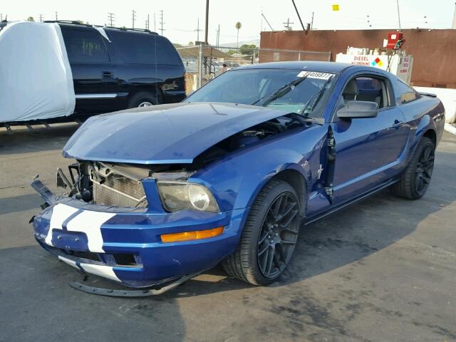 1ZVHT80N875324103 - 2007 FORD MUSTANG BLUE photo 2