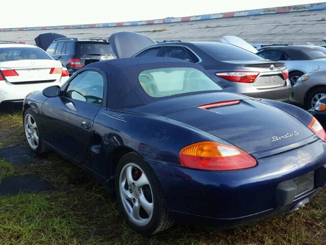 WP0CB29821U662409 - 2001 PORSCHE BOXSTER BLUE photo 3