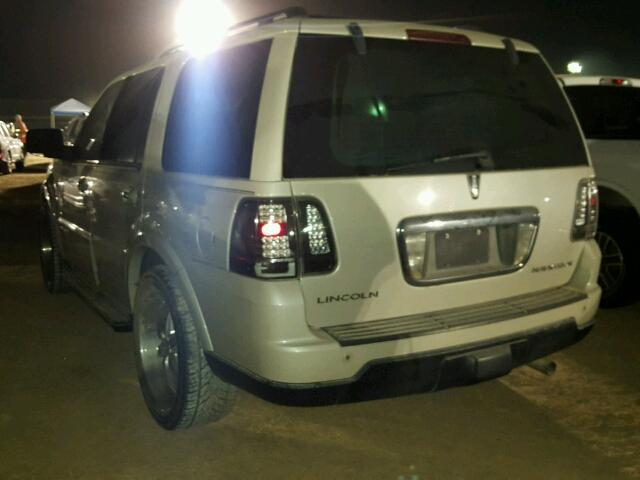 5LMFU27595LJ17702 - 2005 LINCOLN NAVIGATOR CREAM photo 3