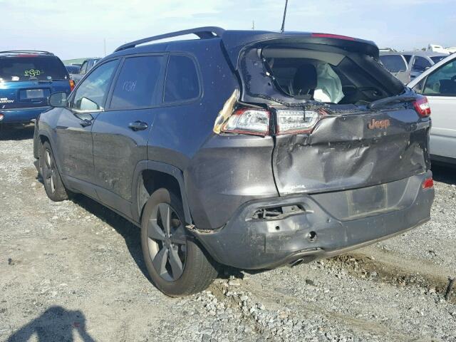 1C4PJLCB0GW369555 - 2016 JEEP CHEROKEE GRAY photo 3