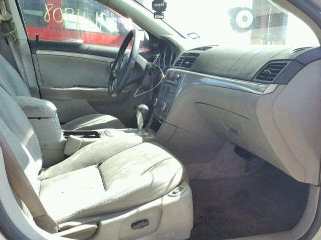 1G8ZS57N27F134333 - 2007 SATURN AURA XE SILVER photo 5