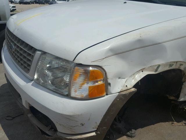 1FMZU74W24UA71312 - 2004 FORD EXPLORER E WHITE photo 9