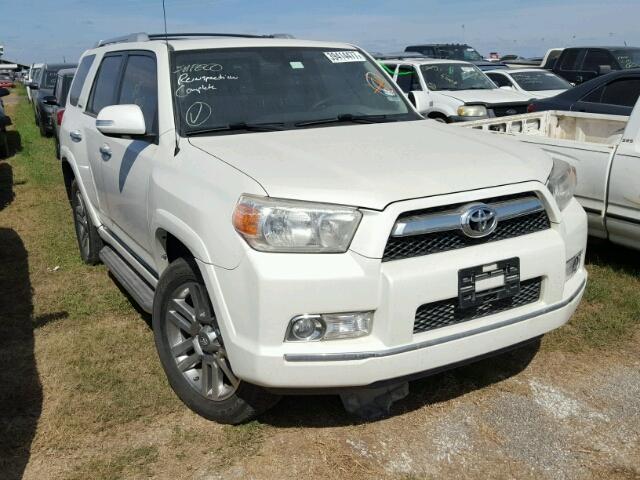 JTEBU5JR4D5124364 - 2013 TOYOTA 4RUNNER SR WHITE photo 1