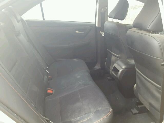 4T1BF1FK7HU705514 - 2017 TOYOTA CAMRY LE 金色 照片 6