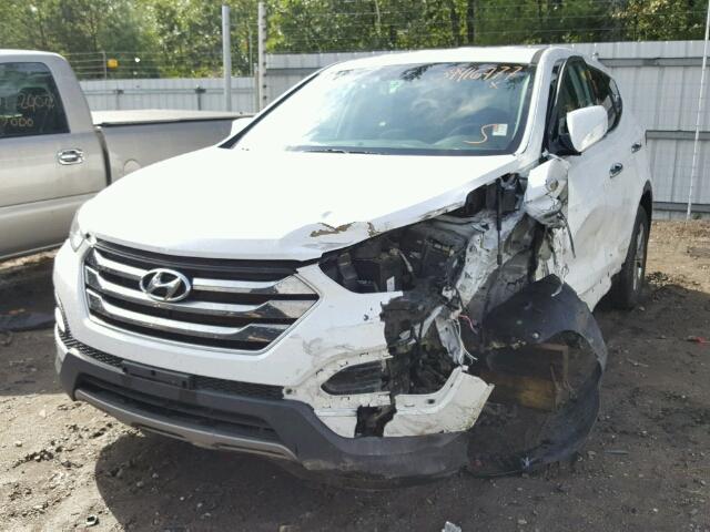 5XYZTDLB8GG344389 - 2016 HYUNDAI SANTA FE S WHITE photo 2