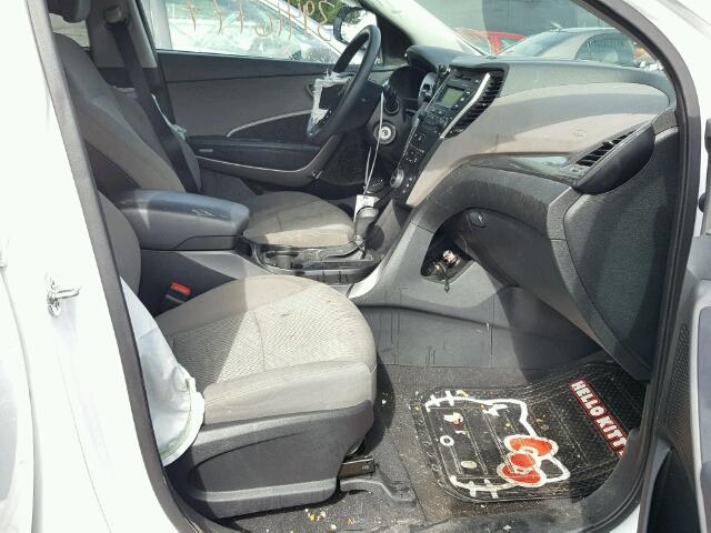 5XYZTDLB8GG344389 - 2016 HYUNDAI SANTA FE S WHITE photo 5