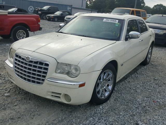 2C3KA63HX6H313138 - 2006 CHRYSLER 300C WHITE photo 2