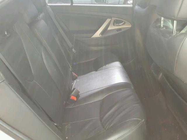 4T1BF3EK0AU097077 - 2010 TOYOTA CAMRY BASE SILVER photo 6