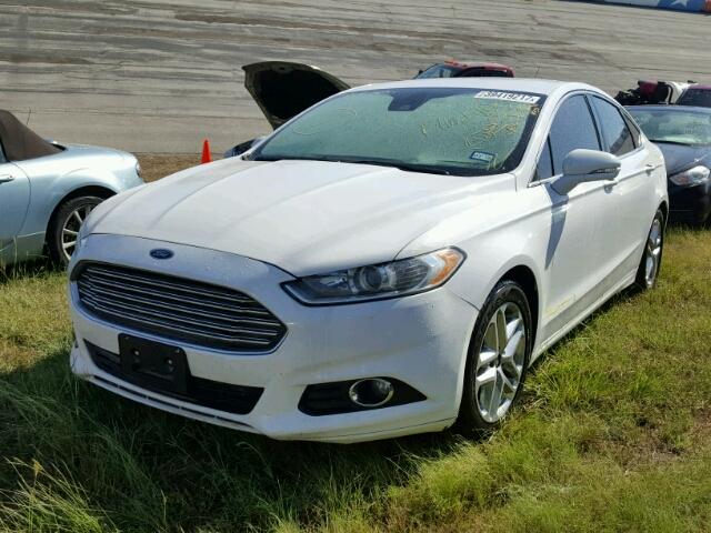 3FA6P0HD0FR163050 - 2015 FORD FUSION WHITE photo 2