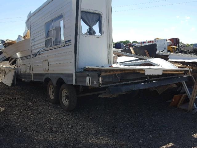 47CF10L222G508225 - 2002 FOUW ADVENTURER WHITE photo 3