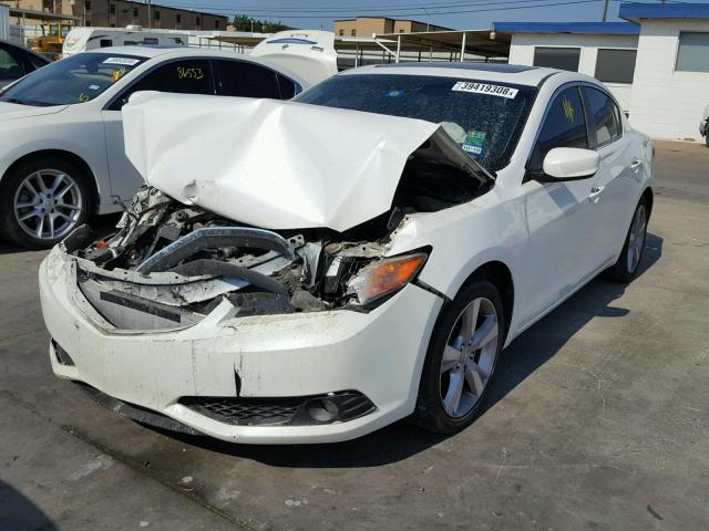 19VDE1F54DE007647 - 2013 ACURA ILX 20 PRE WHITE photo 2