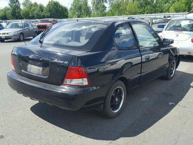 KMHCG35C81U107056 - 2001 HYUNDAI ACCENT GS BLACK photo 4