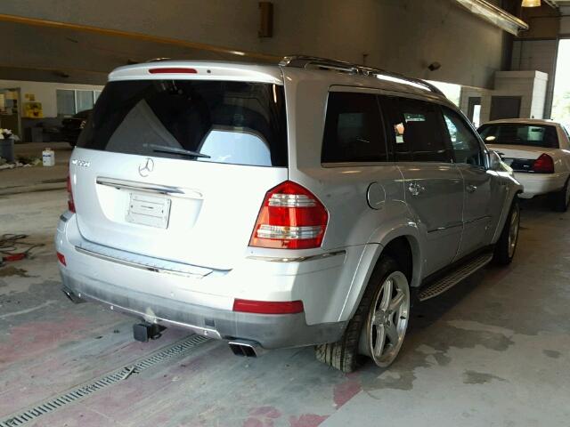 4JGBF86E78A354026 - 2008 MERCEDES-BENZ GL 550 4MA SILVER photo 4