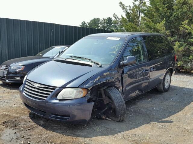 1A4GJ45R27B164093 - 2007 CHRYSLER TOWN & COU BLUE photo 2
