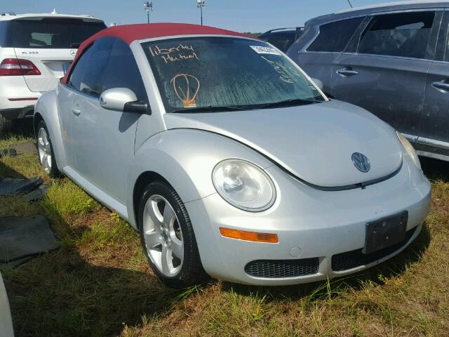 3VWSF31YX9M412589 - 2009 VOLKSWAGEN NEW BEETLE SILVER photo 1