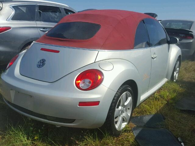 3VWSF31YX9M412589 - 2009 VOLKSWAGEN NEW BEETLE SILVER photo 4