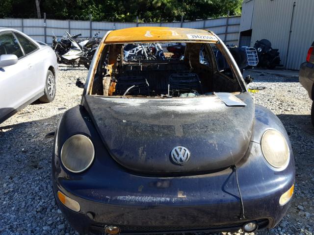 3VWCC21C3YM463040 - 2000 VOLKSWAGEN NEW BEETLE ლურჯი ფოტო 9
