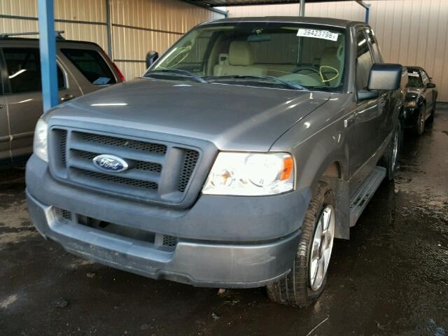 1FTRF12245NB97355 - 2005 FORD F150 GRAY photo 2