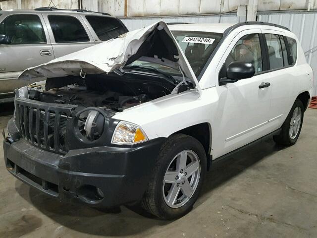 1J8FF47WX8D707159 - 2008 JEEP COMPASS SP 白色 照片 2