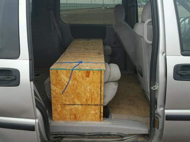 1GNDV23128D157169 - 2008 CHEVROLET UPLANDER L ვერცხლისფერი ფოტო 6