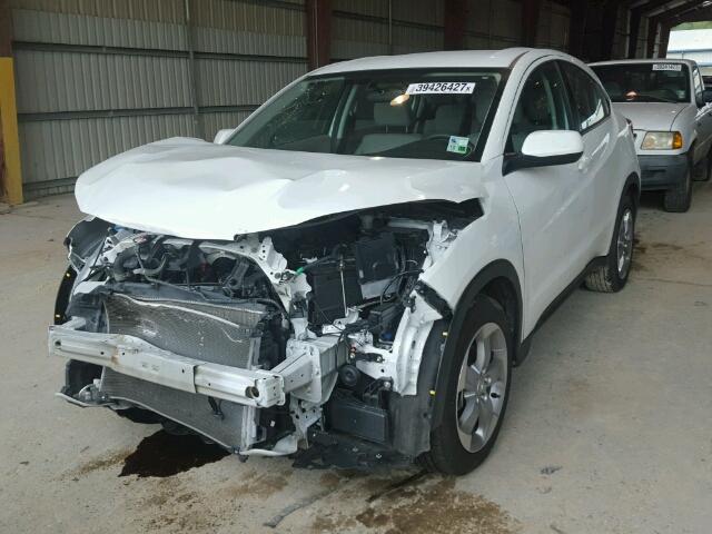 3CZRU5H34HM704213 - 2017 HONDA HR-V LX WHITE photo 2