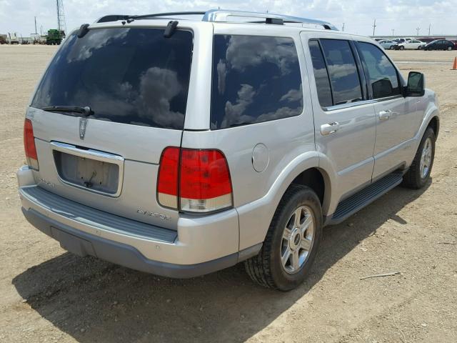 5LMEU88H15ZJ25569 - 2005 LINCOLN AVIATOR SILVER photo 4