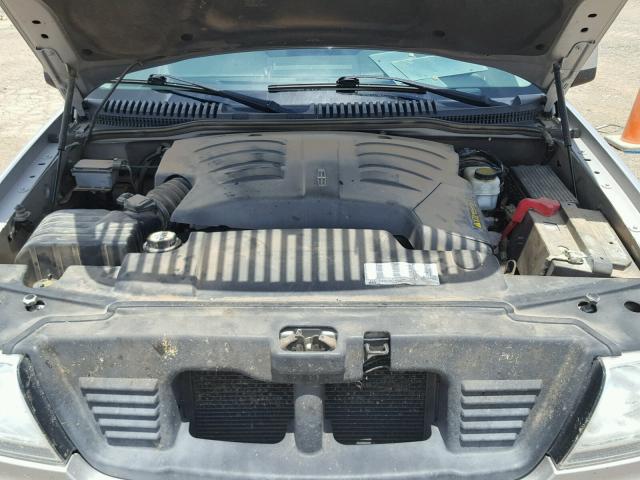 5LMEU88H15ZJ25569 - 2005 LINCOLN AVIATOR SILVER photo 7