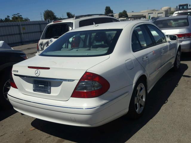 WDBUF72X97B074100 - 2007 MERCEDES-BENZ E 550 WHITE photo 4