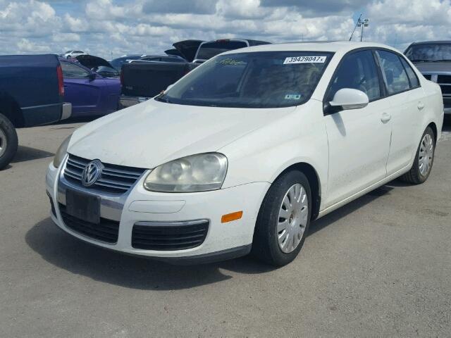 3VWHM71K78M091399 - 2008 VOLKSWAGEN JETTA WHITE photo 2