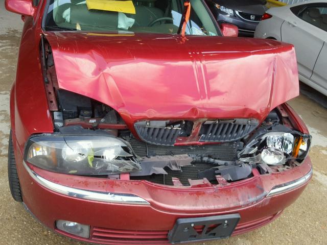 1LNHM86SX4Y675890 - 2004 LINCOLN LS 红色 照片 9