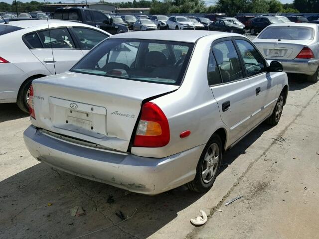 KMHCG45C62U335449 - 2002 HYUNDAI ACCENT GL GRAY photo 4