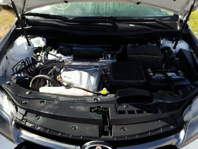 4T1BF1FK0FU080564 - 2015 TOYOTA CAMRY LE WHITE photo 7