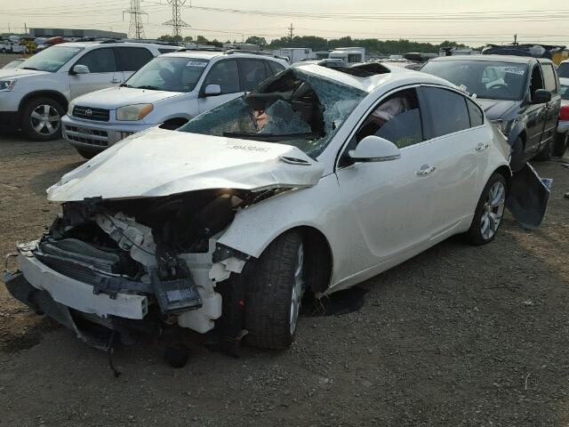 2G4GV5GV6C9214673 - 2012 BUICK REGAL WHITE photo 2