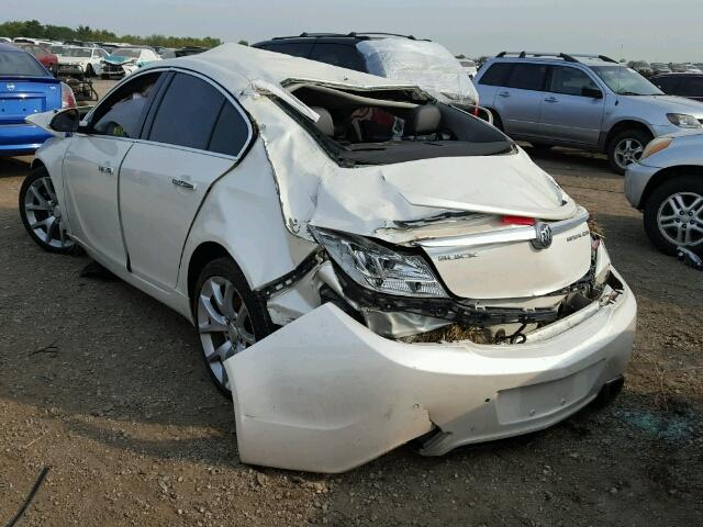 2G4GV5GV6C9214673 - 2012 BUICK REGAL WHITE photo 3