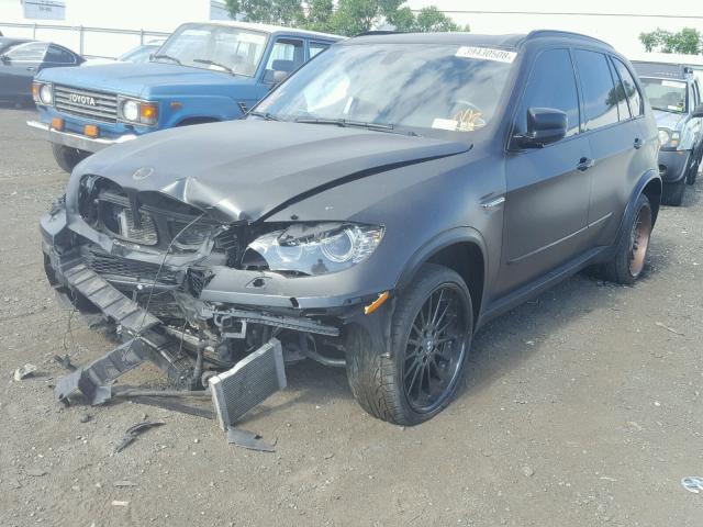 5YMGY0C56BLK26471 - 2011 BMW X5 M BLACK photo 2