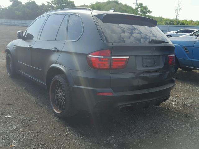 5YMGY0C56BLK26471 - 2011 BMW X5 M BLACK photo 3