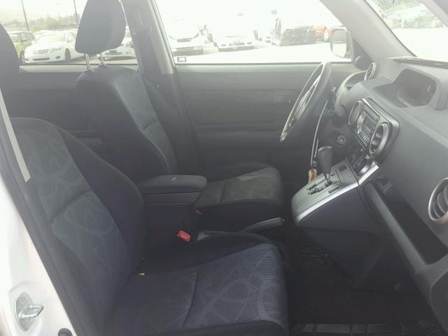 JTLZE4FE9B1128340 - 2011 TOYOTA SCION XB თეთრი ფოტო 5
