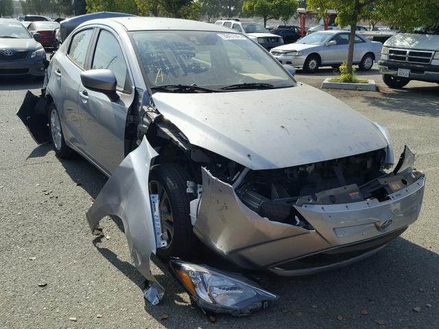 3MYDLBZV4GY144963 - 2016 TOYOTA SCION IA GRAY photo 1